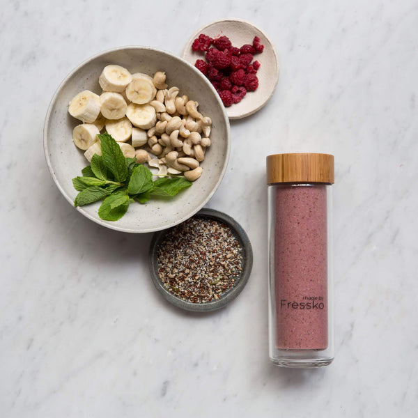 Chia raspberry and mint smoothie in a fressko flask