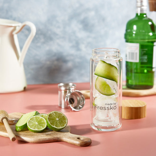 Gimlet Cocktail in Fressko glass RISE flask